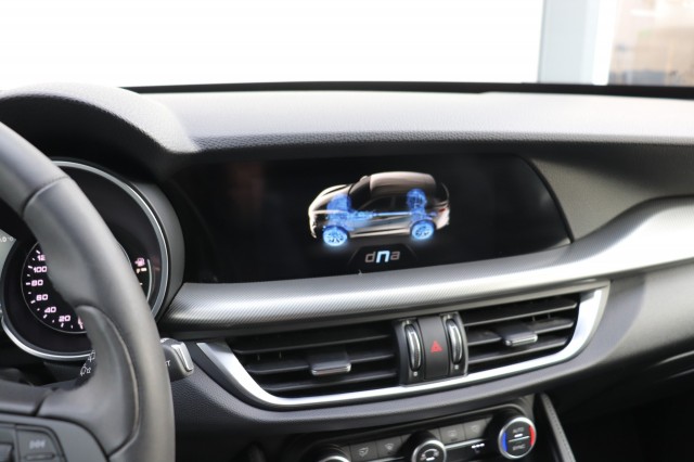 ALFA ROMEO STELVIO 2.0 T Q4 AWD SUPER AUT/A.CARPLAY/SPORTSTOELEN/STOEL/STUURVERW./1, Carmix, OSS