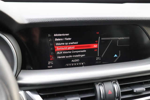 ALFA ROMEO STELVIO 2.0 T Q4 AWD SUPER AUT/A.CARPLAY/SPORTSTOELEN/STOEL/STUURVERW./1, Carmix, OSS