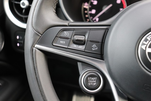 ALFA ROMEO STELVIO 2.0 T Q4 AWD SUPER AUT/A.CARPLAY/SPORTSTOELEN/STOEL/STUURVERW./1, Carmix, OSS