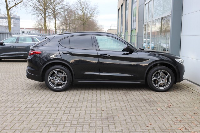 ALFA ROMEO STELVIO 2.0 T Q4 AWD SUPER AUT/A.CARPLAY/SPORTSTOELEN/STOEL/STUURVERW./1, Carmix, OSS