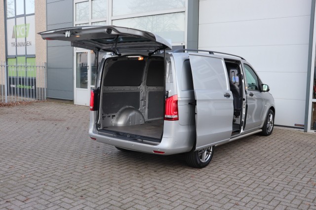 MERCEDES-BENZ VITO 119 CDI  LANG AUT(7)/3PERS/LED-ILS/CLIMA/CAMERA/PDC/SIDEBARS/17, Carmix, OSS