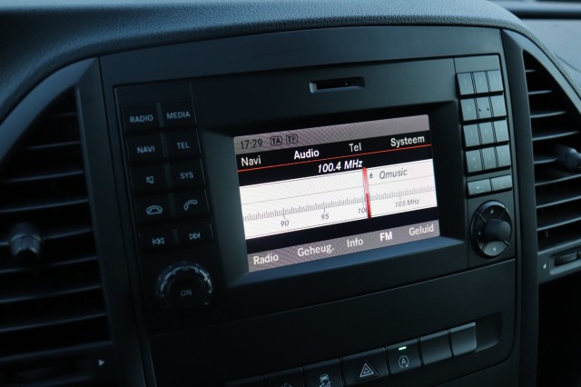 MERCEDES-BENZ VITO 119 CDI  LANG AUT(7)/3PERS/LED-ILS/CLIMA/CAMERA/PDC/SIDEBARS/17, Carmix, OSS