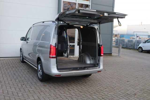 MERCEDES-BENZ VITO 119 CDI  LANG AUT(7)/3PERS/LED-ILS/CLIMA/CAMERA/PDC/SIDEBARS/17, Carmix, OSS