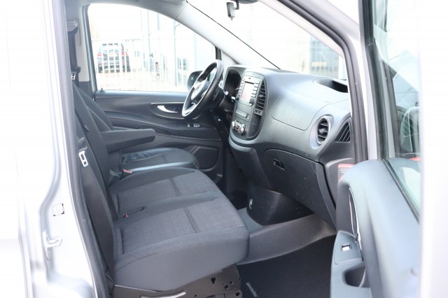 MERCEDES-BENZ VITO 119 CDI  LANG AUT(7)/3PERS/LED-ILS/CLIMA/CAMERA/PDC/SIDEBARS/17, Carmix, OSS