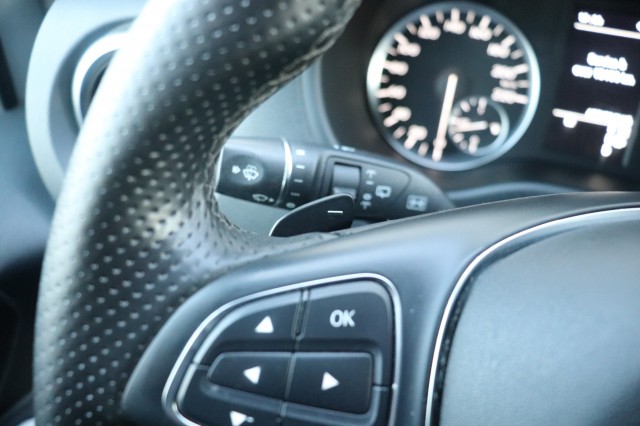 MERCEDES-BENZ VITO 119 CDI  LANG AUT(7)/3PERS/LED-ILS/CLIMA/CAMERA/PDC/SIDEBARS/17, Carmix, OSS