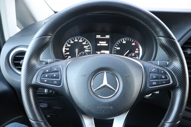 MERCEDES-BENZ VITO 119 CDI  LANG AUT(7)/3PERS/LED-ILS/CLIMA/CAMERA/PDC/SIDEBARS/17, Carmix, OSS