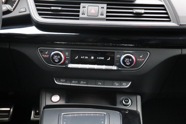 AUDI SQ5 SQ5 3.0 TFSI QUATTRO PL+/VIRT.COCKPIT/A.CARPLAY/PANO/ADAP.CR, Carmix, OSS