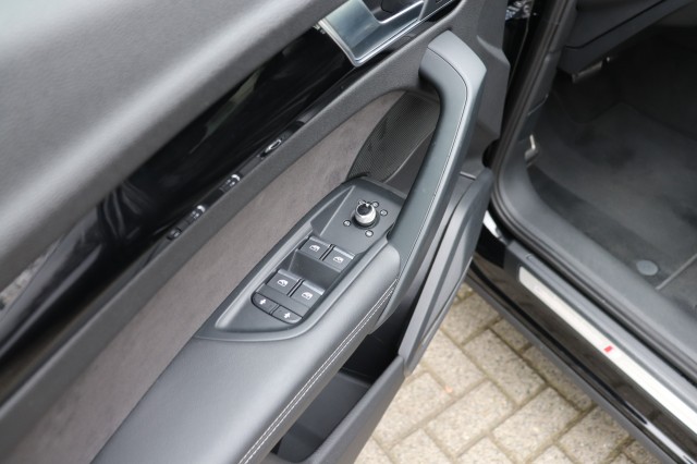 AUDI SQ5 SQ5 3.0 TFSI QUATTRO PL+/VIRT.COCKPIT/A.CARPLAY/PANO/ADAP.CR, Carmix, OSS