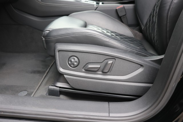 AUDI SQ5 SQ5 3.0 TFSI QUATTRO PL+/VIRT.COCKPIT/A.CARPLAY/PANO/ADAP.CR, Carmix, OSS