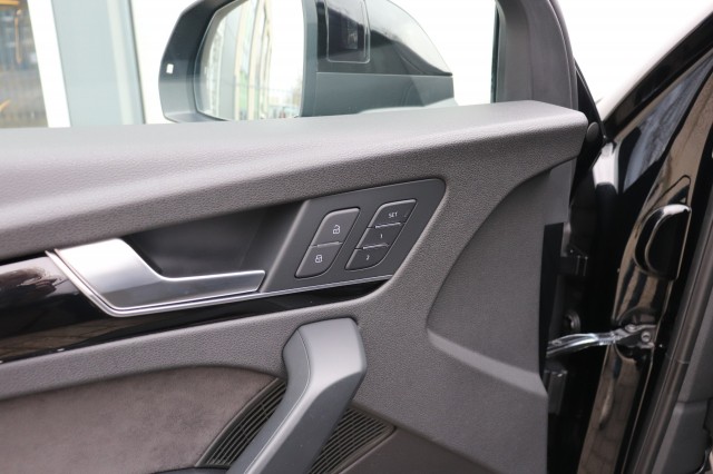 AUDI SQ5 SQ5 3.0 TFSI QUATTRO PL+/VIRT.COCKPIT/A.CARPLAY/PANO/ADAP.CR, Carmix, OSS