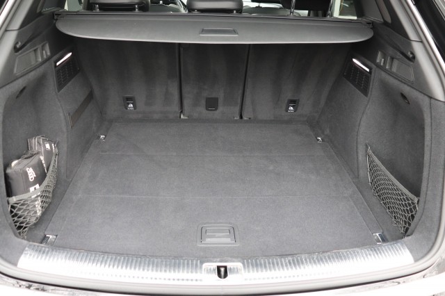 AUDI SQ5 SQ5 3.0 TFSI QUATTRO PL+/VIRT.COCKPIT/A.CARPLAY/PANO/ADAP.CR, Carmix, OSS