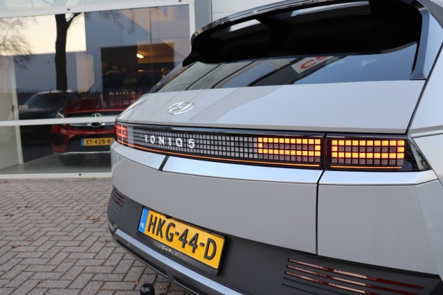 HYUNDAI IONIQ LOUNGE 77 KWH, Carmix, OSS