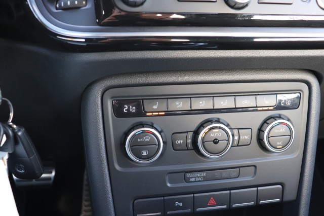 VOLKSWAGEN BEETLE 2.0 TSI SPORT CABRIOLET/STOEL.VERW/NAVI/CLIMA/PDC, Carmix, OSS