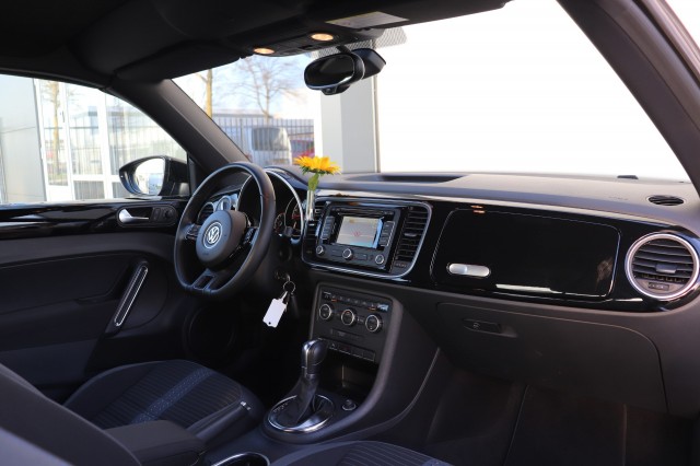 VOLKSWAGEN BEETLE 2.0 TSI SPORT CABRIOLET/STOEL.VERW/NAVI/CLIMA/PDC, Carmix, OSS