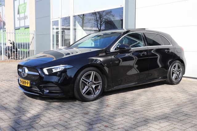 MERCEDES-BENZ A-KLASSE 180 D AMG/PANO/STOEL.VERW/APPLE.CARPLAY, Carmix, OSS