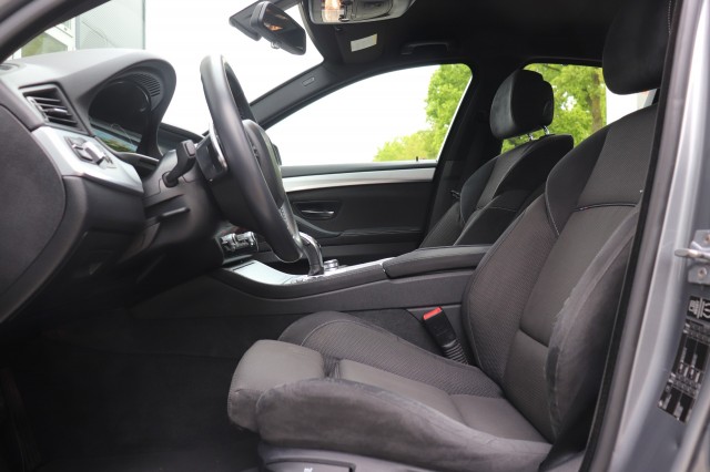 BMW 5-SERIE 520I EXECUTIVE M SPORT, Carmix, OSS