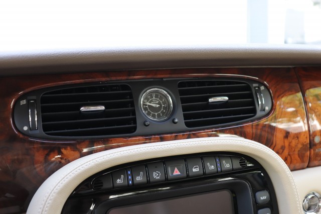 JAGUAR XJ 2.7D V6 Executive, Carmix, OSS