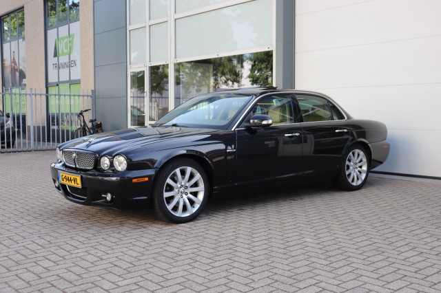 JAGUAR XJ 2.7D V6 Executive, Carmix, OSS