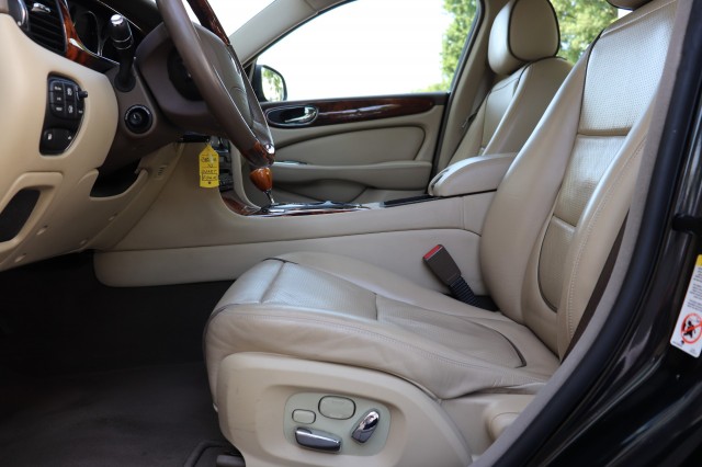 JAGUAR XJ 2.7D V6 Executive, Carmix, OSS