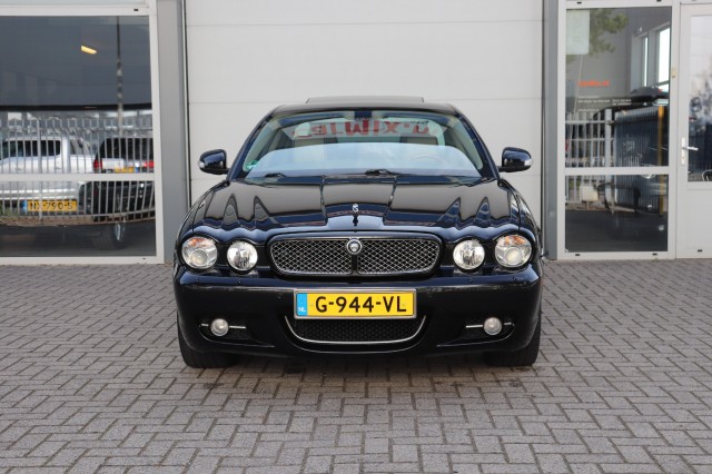 JAGUAR XJ 2.7D V6 Executive, Carmix, OSS