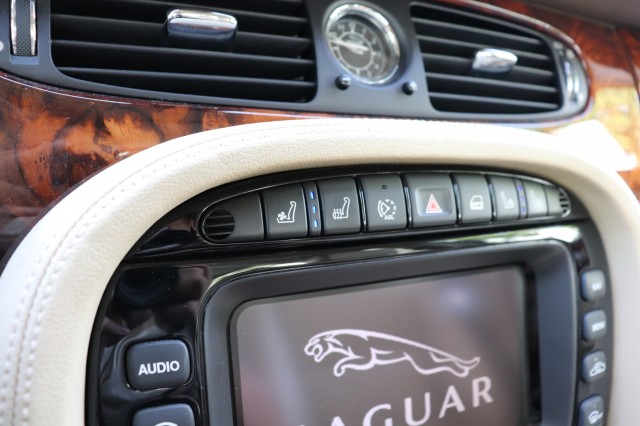 JAGUAR XJ 2.7D V6 Executive, Carmix, OSS