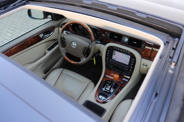 JAGUAR XJ 2.7D V6 Executive, Carmix, OSS