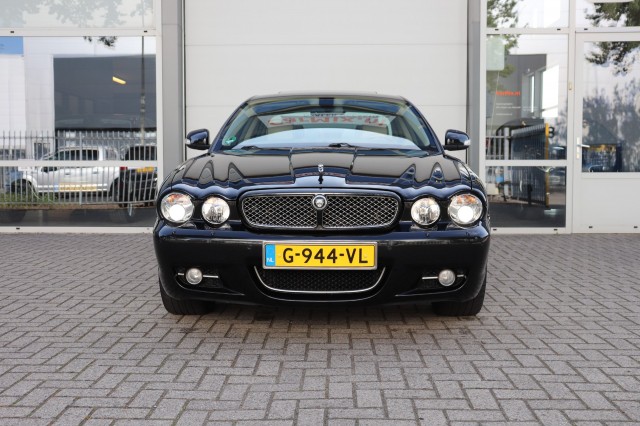 JAGUAR XJ 2.7D V6 Executive, Carmix, OSS