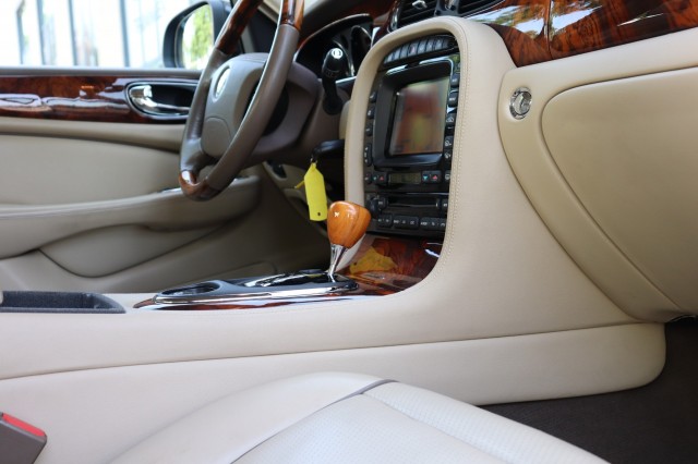 JAGUAR XJ 2.7D V6 Executive, Carmix, OSS