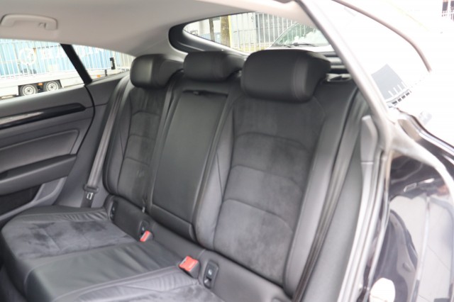 VOLKSWAGEN ARTEON 2.0 TDI 150PK DSG AUT ELEGANCE/A.CarPlay/Massage/18, Carmix, OSS