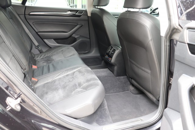 VOLKSWAGEN ARTEON 2.0 TDI 150PK DSG AUT ELEGANCE/A.CarPlay/Massage/18, Carmix, OSS