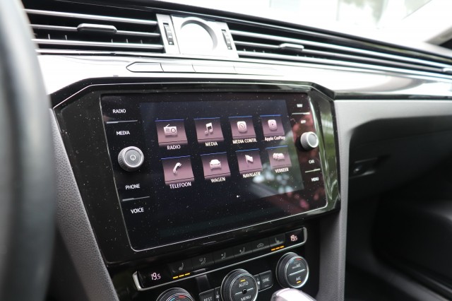 VOLKSWAGEN ARTEON 2.0 TDI 150PK DSG AUT ELEGANCE/A.CarPlay/Massage/18, Carmix, OSS