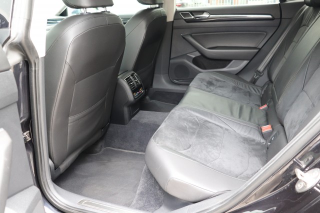 VOLKSWAGEN ARTEON 2.0 TDI 150PK DSG AUT ELEGANCE/A.CarPlay/Massage/18, Carmix, OSS