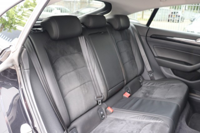 VOLKSWAGEN ARTEON 2.0 TDI 150PK DSG AUT ELEGANCE/A.CarPlay/Massage/18, Carmix, OSS