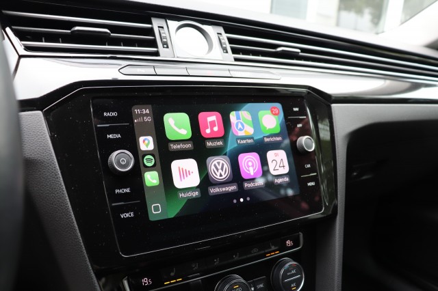 VOLKSWAGEN ARTEON 2.0 TDI 150PK DSG AUT ELEGANCE/A.CarPlay/Massage/18, Carmix, OSS