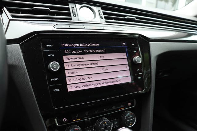 VOLKSWAGEN ARTEON 2.0 TDI 150PK DSG AUT ELEGANCE/A.CarPlay/Massage/18, Carmix, OSS