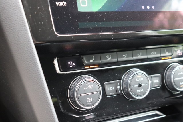 VOLKSWAGEN ARTEON 2.0 TDI 150PK DSG AUT ELEGANCE/A.CarPlay/Massage/18, Carmix, OSS