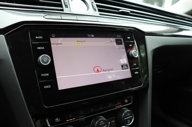 VOLKSWAGEN ARTEON 2.0 TDI 150PK DSG AUT ELEGANCE/A.CarPlay/Massage/18, Carmix, OSS