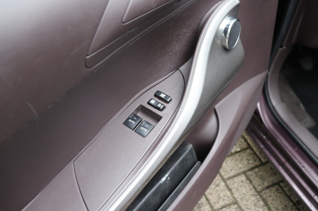 TOYOTA IQ 1.0 VVTI ASPIRATION, Carmix, OSS