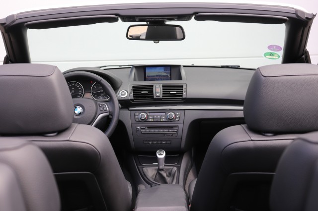 BMW 1-SERIE 118I 6-BAK/STOEL.VERW/KEYLESS/NAVI/CLIMA/LEER/18'', Carmix, OSS