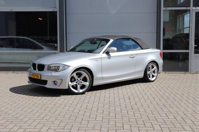 BMW 1-SERIE 118I 6-BAK/STOEL.VERW/KEYLESS/NAVI/CLIMA/LEER/18'', Carmix, OSS