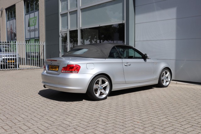BMW 1-SERIE 118I 6-BAK/STOEL.VERW/KEYLESS/NAVI/CLIMA/LEER/18'', Carmix, OSS