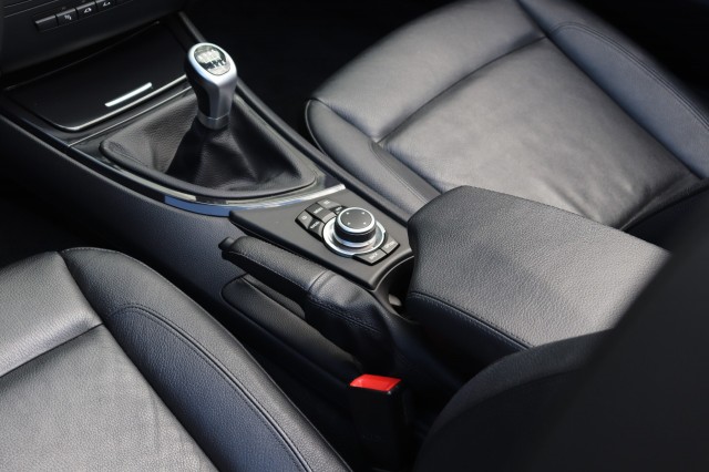 BMW 1-SERIE 118I 6-BAK/STOEL.VERW/KEYLESS/NAVI/CLIMA/LEER/18'', Carmix, OSS