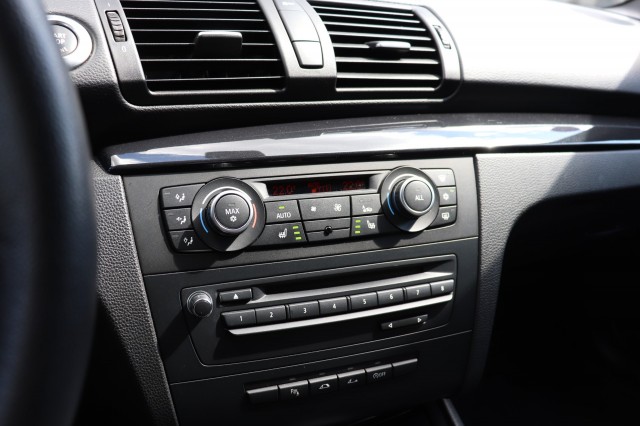 BMW 1-SERIE 118I 6-BAK/STOEL.VERW/KEYLESS/NAVI/CLIMA/LEER/18'', Carmix, OSS
