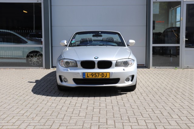 BMW 1-SERIE 118I 6-BAK/STOEL.VERW/KEYLESS/NAVI/CLIMA/LEER/18'', Carmix, OSS