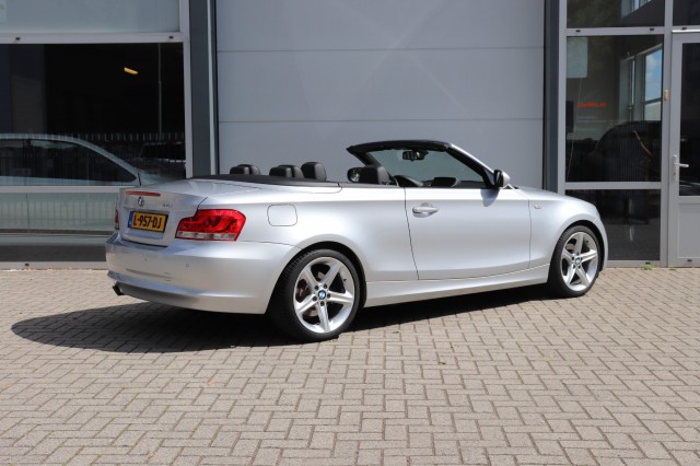 BMW 1-SERIE 118I 6-BAK/STOEL.VERW/KEYLESS/NAVI/CLIMA/LEER/18'', Carmix, OSS