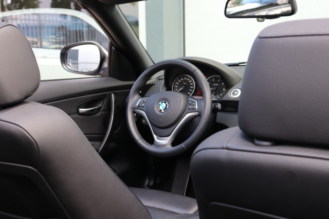 BMW 1-SERIE 118I 6-BAK/STOEL.VERW/KEYLESS/NAVI/CLIMA/LEER/18'', Carmix, OSS