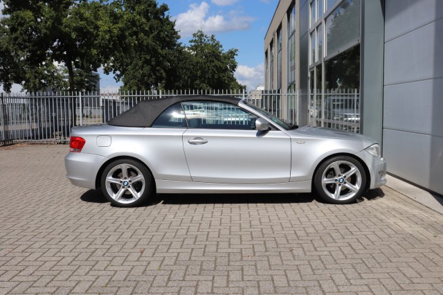 BMW 1-SERIE 118I 6-BAK/STOEL.VERW/KEYLESS/NAVI/CLIMA/LEER/18'', Carmix, OSS