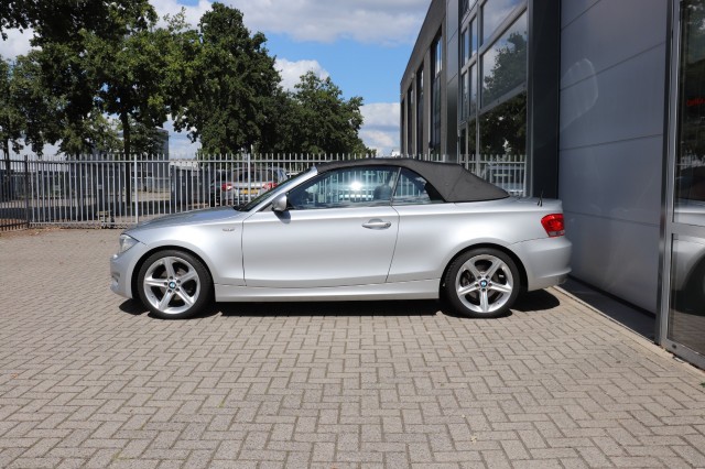 BMW 1-SERIE 118I 6-BAK/STOEL.VERW/KEYLESS/NAVI/CLIMA/LEER/18'', Carmix, OSS