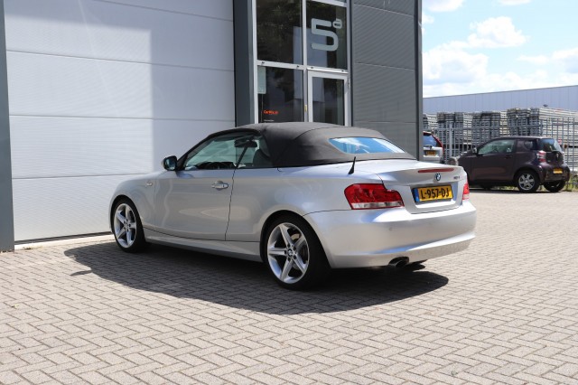 BMW 1-SERIE 118I 6-BAK/STOEL.VERW/KEYLESS/NAVI/CLIMA/LEER/18'', Carmix, OSS