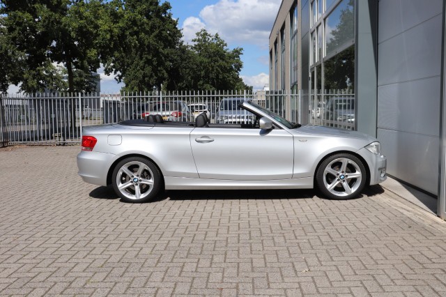 BMW 1-SERIE 118I 6-BAK/STOEL.VERW/KEYLESS/NAVI/CLIMA/LEER/18'', Carmix, OSS